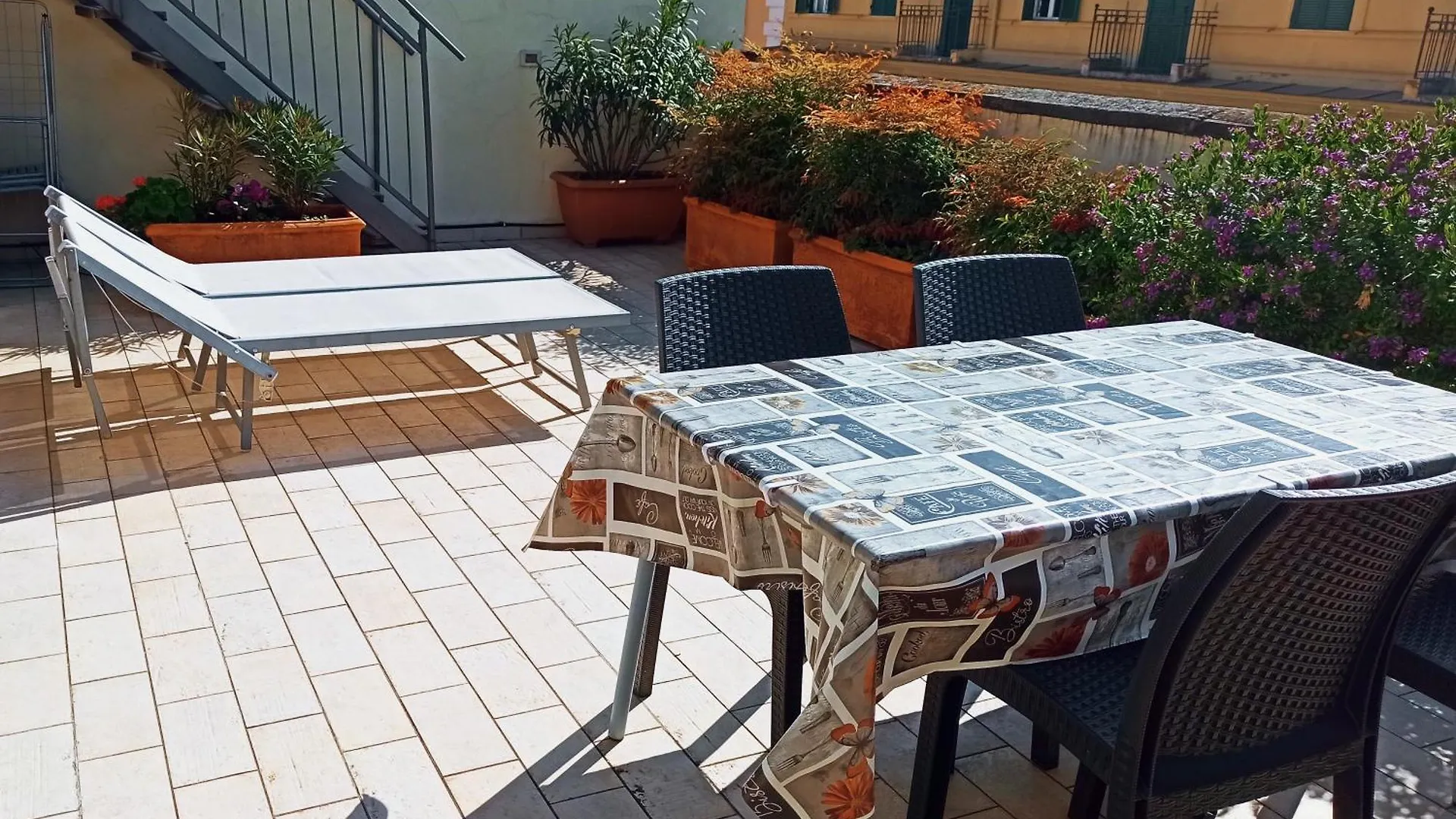 Apartment Living By Vatican With Panoramic Terraces In Rome